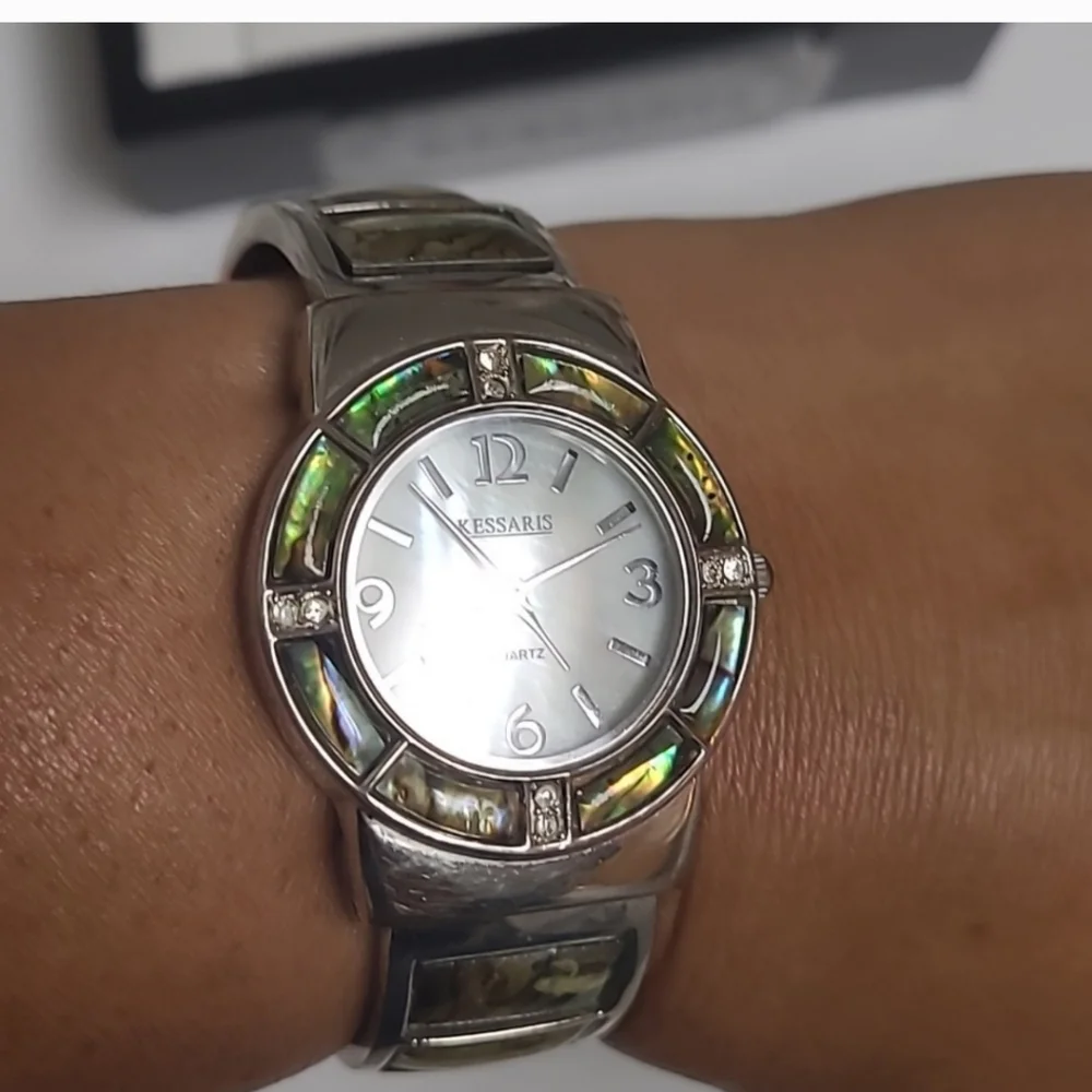 Y2K VINTAGE  Watch & Bracelet with Abalone Inlay